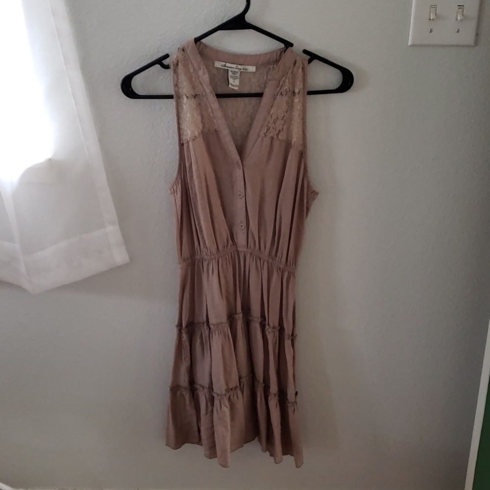 V neck dress with lace detail